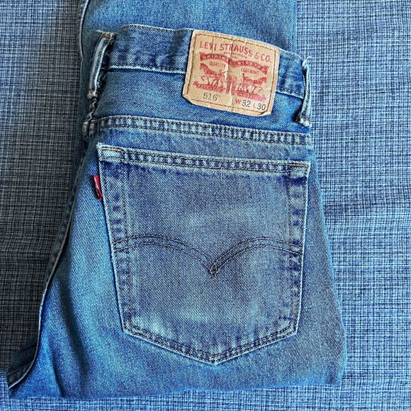 Vintage Levi’s cropped jean - Picture 2 of 2
